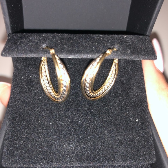 White & yellow gold hoop - Picture 3 of 7